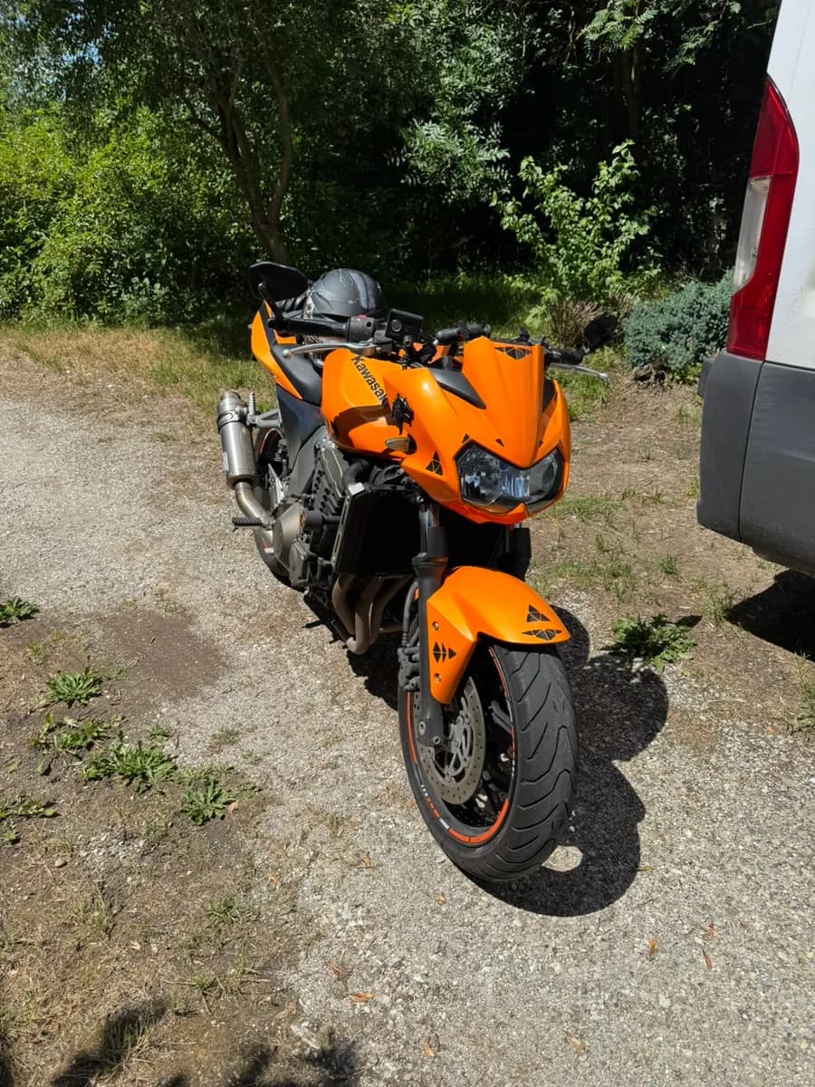 Kawasaki ZR