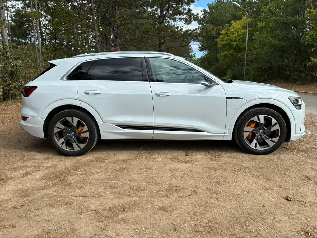 Audi e-tron