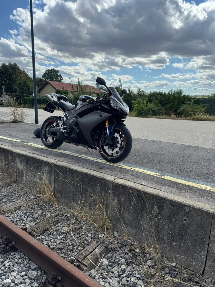 Yamaha YZF